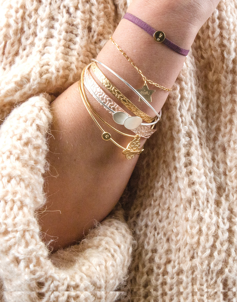 B0038_Pulsera_esclava_textura_fina_oro_personalizada_2