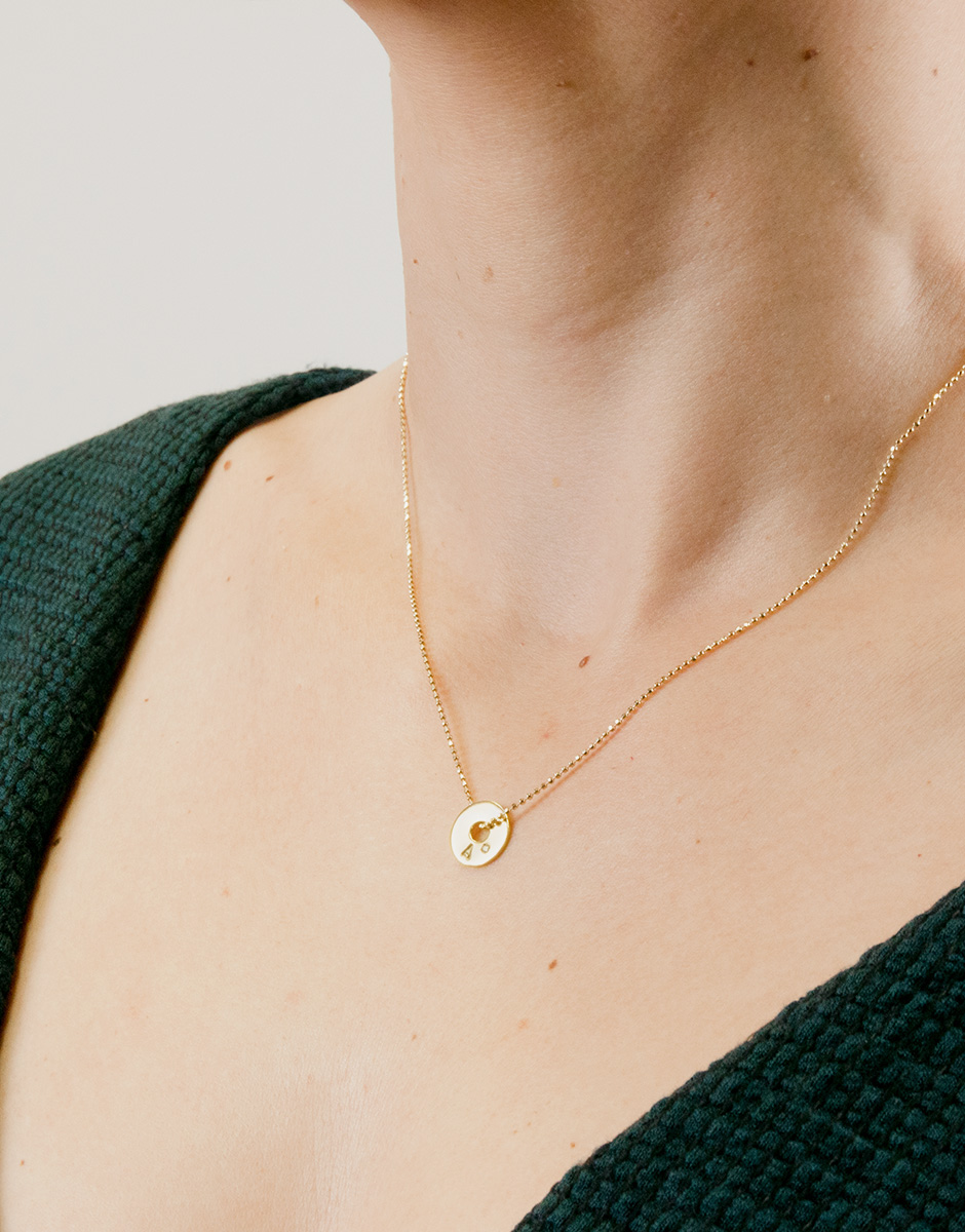 C0018_Collar_mini_anilla_inicial_oro_cadena_circonita_personalizada_2