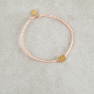 Pulsera mini cuadrado inicial oro nylon personalizada
